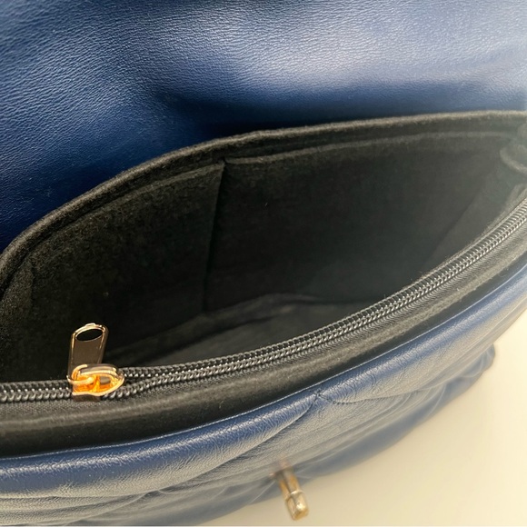 CHANEL 19 Maxi jumbo Goat skin blue shoulder bag ❤️Authentic - Picture 12 of 16